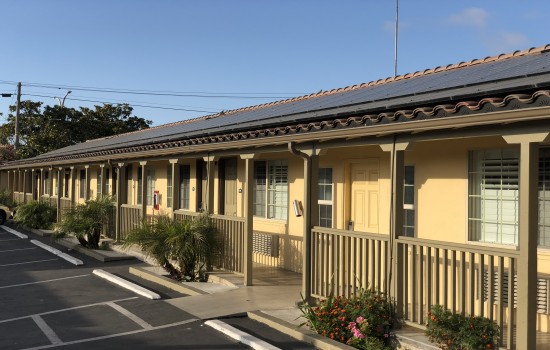 Welcome To El Castell Motel - Family-Style Motor Lodge